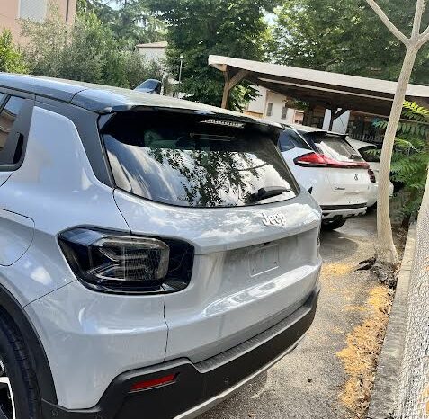 JEEP AVENGER full